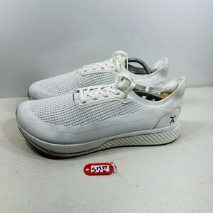 Flux Adapt Runner Mist Womens Size 12.5Mens Size 11 Running Athletic Knit Shoes